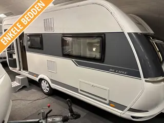 Hobby De Luxe 490 UL 2 BEDDEN RONDZIT VOORTENT