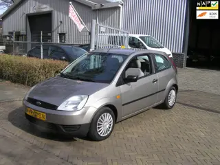 Ford Fiesta 1.4-16V Ambiente 86 d km nap automaat nieuwe apk
