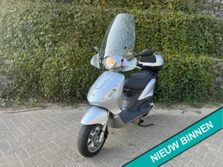 Piaggio Fly Scooter Windscherm Topkoffer BETAAL met in3