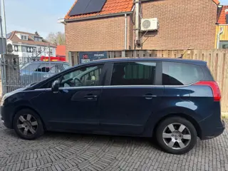 Peugeot 5008 1.6 VTi Blue Lease 5p.