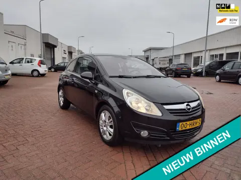 Opel Corsa 1.4-16V Cosmo MOOIE AUTO BEL 0619590613 AIRCO APK 30-01-2027