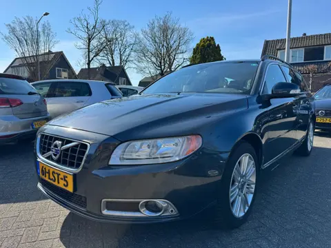 Volvo V70 2.4D Limited Edition Apk 15/4/27,Dealer ondh,Airco,Cruise,Navi,Trekhaak