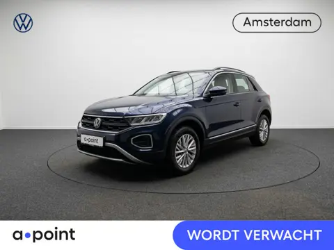Volkswagen T-Roc 1.5 TSI Life 150 pk Automaat (DSG) | Navigatie via App | Parkeersensoren (Park assi