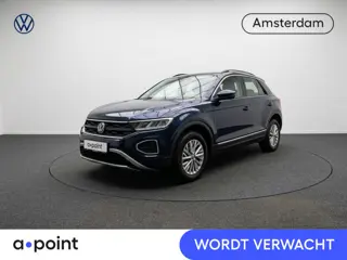 Volkswagen T-Roc 1.5 TSI Life 150 pk Automaat (DSG) | Navigatie via App | Parkeersensoren (Park assi