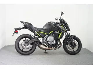 Kawasaki Z 650 ABS PERFOMANCE (bj 2019)