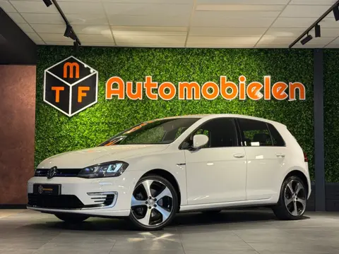 Volkswagen Golf 1.4 TSI GTE 204 PK |CAMERA|FRONTASSIST|F1-FLIPPERS|NETTE STAAT