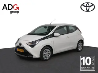Toyota Aygo 1.0 VVT-i x-play | Apple Carplay/Android Auto | Parkeercamera | Airco |