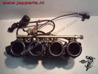 Honda CB900F(SC48) Gasklephuis met injectoren en sensors