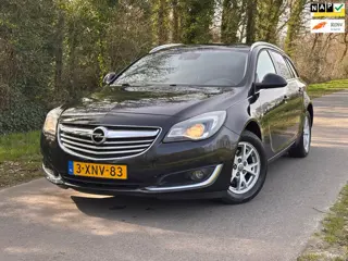 Opel Insignia Sports Tourer 1.4 T EcoFLEX Business+ | Cruise control + Navi + Nieuwe APK |