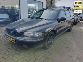 Volvo V70 2.4 Comfort Line BJ 2001 LEES TEKST!!!