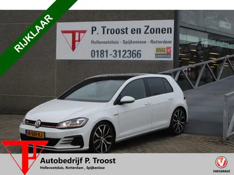 Volkswagen Golf 2.0 TSI GTI Performance Panoramadak/Adaptive cruise control/Digital dash/Achteruitri