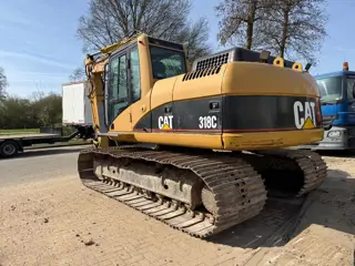 Caterpillar 318C (bj 2004)