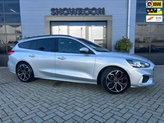 Ford Focus Wagon 1.0 EcoBoost Hybrid ST Line X Business Applecarplay|Camera|Stoel en Stuurverwarming