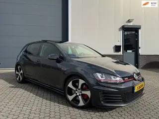 Volkswagen Golf 2.0 TSI GTI Performance | DSG | Pano | Dynaudio | DCC | Navi | Trekhaak