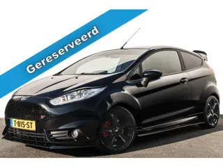 Ford Fiesta 1.6 ST2 | Sportstuur | Recaro | Camera | Sportpakket | Get. Glas | Stoelverwarming