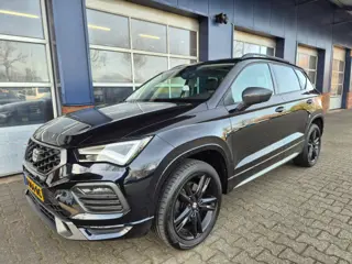 SEAT ATECA 1.5 TSI FR. Bussines Intense. Black edition, STUUR/STOELVERW. CAMERA. PANO. ALL.IN PRIJS.