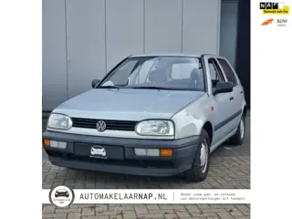 Volkswagen Golf 1.8 CL Org. NL / Slechts 82.071 Kilometer / Boekjes !! / Youngtimer /
