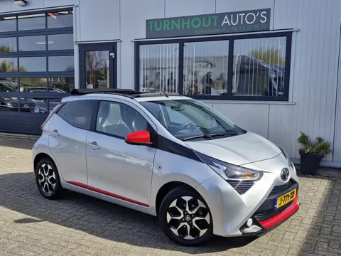 Toyota Aygo 1.0 VVT-i x-joy cabrio | Camera achter | Cruise control | Getinte ramen | Bluetooth
