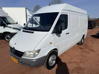 Mercedes-Benz Sprinter 208 CDI 2.2 355 L2H2