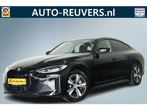 BMW i4 eDrive40 84 kWh / Navigatie / Carplay / LED / Camera / 4S banden