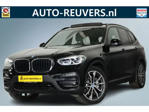 BMW X3 xDrive30e / Panorama / Navi / HUD / Keyless / Carplay / DAB