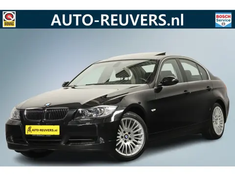 BMW 3-serie 325xi xDrive Panorama / Opendak / Navigatie / Cruise / PDC / Bluetooth
