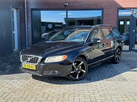 Volvo V70 2.4D Momentum | Autm |Leer | Cruise | Clima | DB V.V |