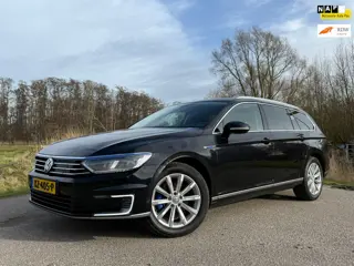 Volkswagen Passat Variant 1.4 TSI GTE Connected Series Automaat slechts 167.402 km! Navi Clima 17" V