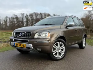 Volvo XC90 2.4 D5 Limited Edition Automaat / 7 Persoons / Panoramadak / Trekhaak / Leder / Navi / Xe