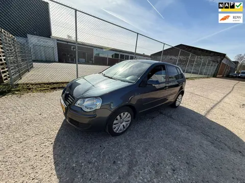 Volkswagen Polo 1.4-16V Optive AIRCO