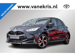 Toyota Yaris 1.5 Hybrid 115 Dynamic, BSM, Stoelverwarming, Stuurverwarming, Parkeersensoren.