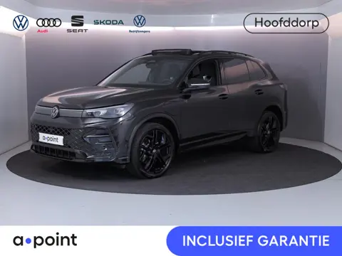 Volkswagen Tiguan 1.5 eHybrid R-Line Edition 204 pk Automaat (DSG) | Verlengde garantie | Navigatie 