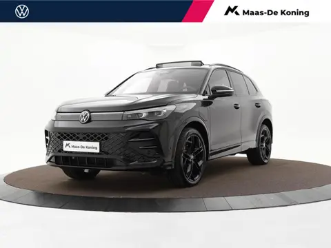 Volkswagen Tiguan 1.5 eHybrid 204pk DSG R-Line Edition · Panoramadak · 360 Camera · Inklap. Trekhaak