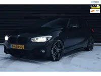 BMW 1-serie 118i M Sport Edition / Stoelverwarming / LEDER / Cruise control