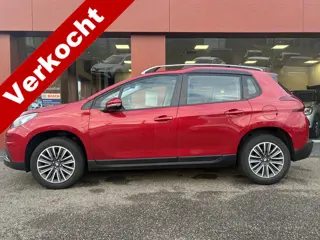 Peugeot 2008 1.2 PureTech Blue Lion | Trekhaak | Navigatie