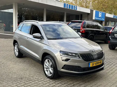 Škoda Karoq 1.5 TSI DSG Style Keyless navi PDC V+A