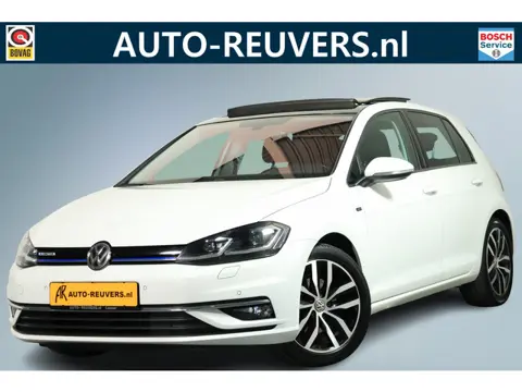 Volkswagen Golf 1.5 TSI Highline JOIN Panorama / Opendak / DSG / Dynamic LED / Navi