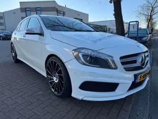 Mercedes-Benz A-Klasse 180 Ambition AMG Night Edition Airco/ECC,Navigatie