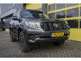 Toyota Land Cruiser 2.8 D-4D-F Comfort High Roof Blind Van