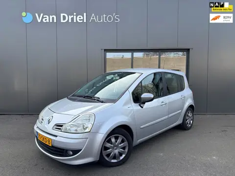 Renault Grand Modus 1.6-16V Automaat Night & Day / Airco / Parkeersensoren achter!