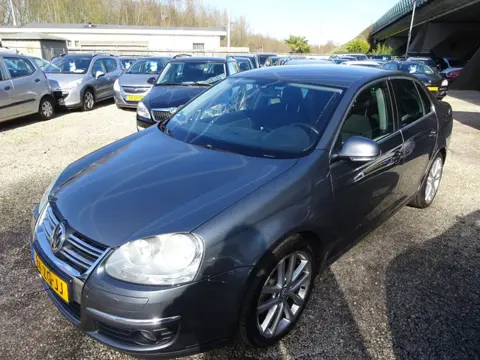 Volkswagen Jetta 2.0 FSI Sportline Business automaat airco