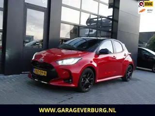Toyota Yaris 1.5 Hybrid Executive Bi-Tone (Navi,Camera,Leder,HUD,PDC,Stoelverwarming)