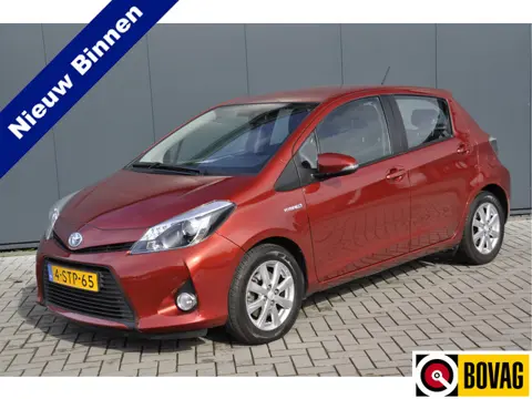 Toyota Yaris 1.5 Full Hybrid Aspiration, Navi, Camera als nieuw