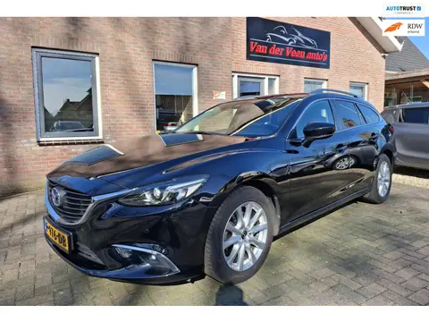 Mazda 6 Sportbreak 2.0 SkyActiv-G 165 GT-M. Dealer onderhouden, zeer netjes. O.a. cruise, navi, stoe