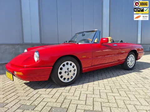 Alfa Romeo Spider 2.0 -origineel NL-