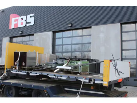 Compleet gedemonteerd hulpframe met laadbak van Scania 8x2