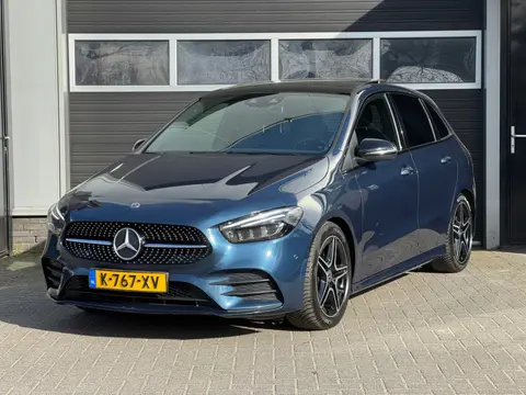 Mercedes-Benz B-klasse 180d AMG Widescreen, Mutibeam, Memory Stoelen, Keyless, Camera, NAP