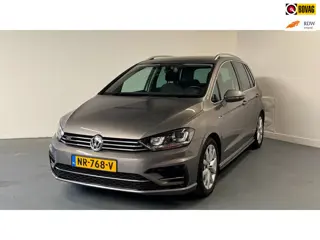 Volkswagen Golf Sportsvan 1.4 TSI Connected Series | AUTOMAAT | TREKHAAK | PARKEERSEN. |