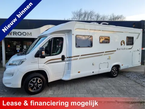 Bavaria Pilote P740 Class | Distr.nieuw | Elec. Queensbed | Zonnepanelen | Luchtvering | Zeer nette 