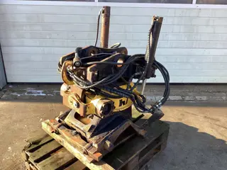 Diversen Engcon EC15 Draaikantelstuk Engcon EC15 Draaikantelstuk